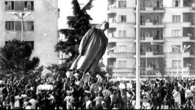 20 Shkurti i vitit 1991, që shënoi fundin e regjimit komunist në Shqipëri