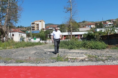 Boja e kuqe dhe sharlatanët e maviosur hajdutë!