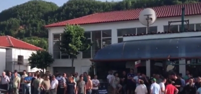 VIDEO/ Librazhdi e pret Ramën me protesta