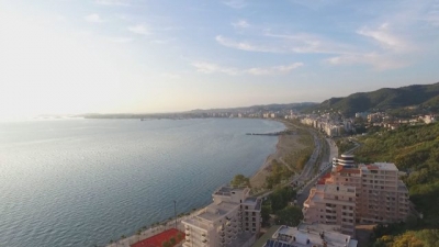 VOA: Sezoni turistik nis ngadalë në bregdetin jugor të Shqipërisë