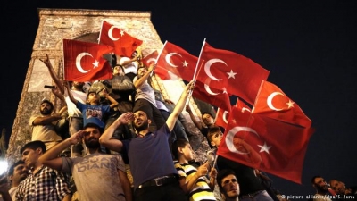 Bilanc tragjik i gjendjes së jashtëzakonshme nga Erdogan në Turqi