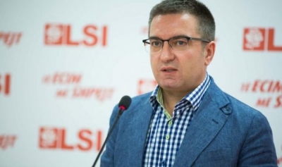 “Engjëjt e Botës”/ Dedikimi prekës i ish deputetit Luan Rama për mjekët, ata që sot “luftojnë” me virusin e rrezikshëm, për jetën e qytetarëve