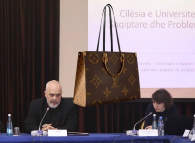 Diplomat fallco/ Zyrtarja e emëruar direkt nga Rama në arsim, u korruptua me një çantë &#039;Louis Vuitton&#039;