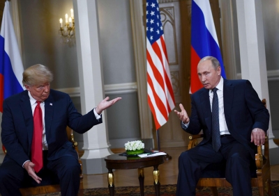 Tre sekonda shtrëngim duarsh mes Trump dhe Putin. Deklaratat e para (Video)