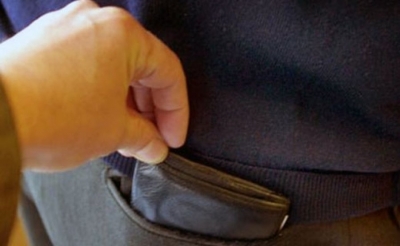 Vidhte udhëtarët që shkonin në plazh, arrestohet 42 vjeçari në Durrës