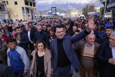 Protestat/ Pritja madhështore e Bashës në Gjirokastër (foto)