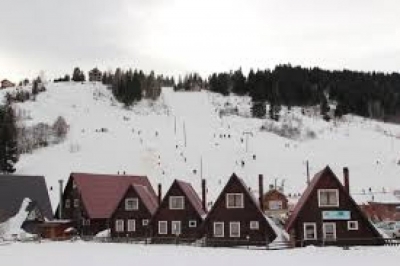 Tërmeti ‘frikëson’ turistët, anulohen shumë prenotime për festat në Shqipëri