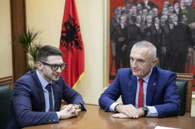 Presidenca konfirmon takimin e kreut të Shtetit Meta me Alex Soros. Zbulohet çfarë u diskutua midis tyre