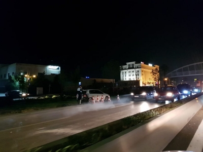 Aksident i frikshëm në autostradën Tiranë-Durrës/ 3 makina të përfshira dhe 2 të plagosur