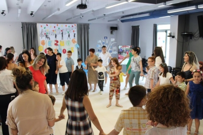 Fëmijët e qëndrave Rajonale të Autizmit festuan duke i thënë “JO!” diskriminimit