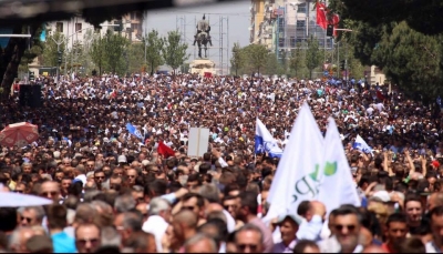 Rama tensionon situatën, urdhëron policinë të mos japë lejen për protestën e të shtunës