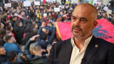 Një mirëmengjes nga studentët grevistë për Kallam Dështakun