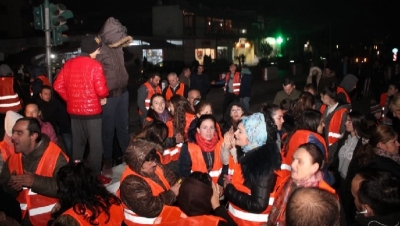 Sot plot 1 vit në rrugë për të mbrojtur banesat, banorët e Astirit vijojnë qëndresën