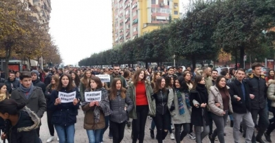 Studentët rinisin fuqishëm protestat, ja kur do të fillojnë