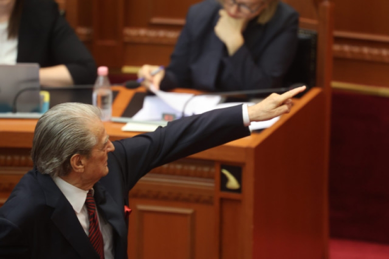 Seanca zgjati vetëm 15 minuta/ Berisha: Përfundove si ‘Spirogjoka!'