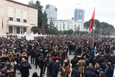 “Rama,s’je i mirëpritur”, studentët thirrje për tryezë studentore