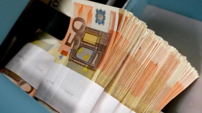 Papritur nis sërish rënia. Çfarë po ndodh me Euron?!