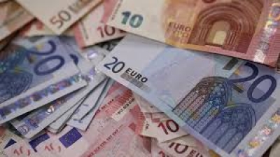 Valuta po hyn nga të gjitha drejtimet; Euro bie sot nën 126 lekë