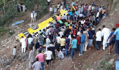 Indi/ Përplaset autobusi i shkollës vdesin 27 studentë