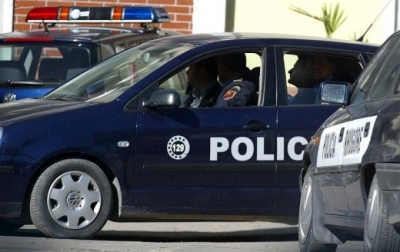 Video/ Sherr me leva dhe armë në Laç, një i arrestuar