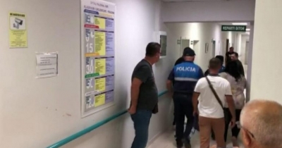 Denoncimi te Berisha: Djali dhe nipi i Gramoz Ruçit përgjakën Spitalin e Fierit