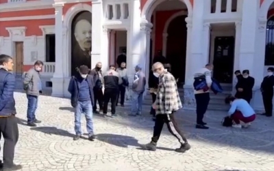 Protesta e tregtarëve në Vlorë:Bashkia të hapë ‘Tregun e Orizit’