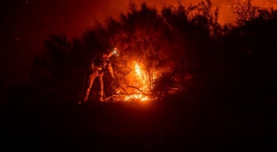 Zjarret në Kaliforni vazhdojnë të kërcënojnë banorët