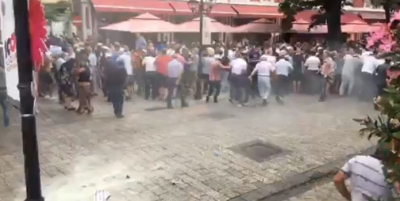 VIDEO/ Luftë në Shkodër, policia sulmon qytetarët