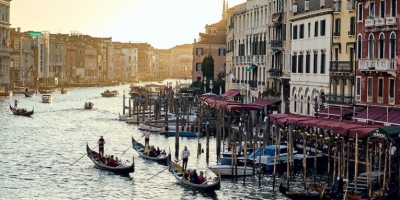 Venecia vendos “traun” në 2019, biletë hyrje 2.5-10 euro për çdo vizitor!