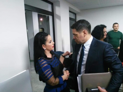 Edhe në ditë solidariteti servilat e pushtetit sulmojnë banorët e Unazës. Shpërndajnë lajme fake