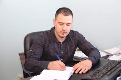 Ngrihuni shqiptarë! Largoni Edi Ramën, diktatorin e fundit në tentativë