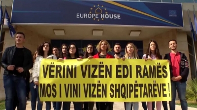 VIDEO/ ‘Vërini vizën Edi Ramës, mos i vini vizën Shqiptarëve’