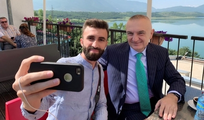 Meta në Kukës: 20 vjet më parë, kuksianët dëshmuan një nga kryeveprat e humanizmit njerëzor