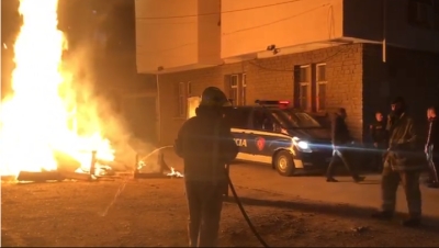 Zjarri fatal në komisariat: 'Helsinki' paralajmëroi për kushtet e rënda dhe mbipopullimin