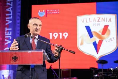 Presidenti Meta vlerëson figura të shquara sportistësh shkodranë të “Vllaznisë”