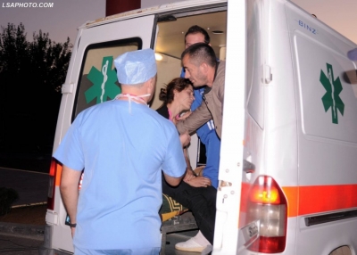 30-vjeçari thyen shtyllën kurrizore, u hodh nga dritarja gjatë tërmetit/ Gruaja nga Durrësi në gjendje kritike