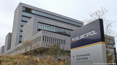 Europol, për furnizimet me armë/ "Të evitohen situata si në Ballkan"
