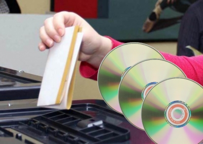 60 CD me përgjimet e zyrtarëve të PS që blenë zgjedhjet në Dibër