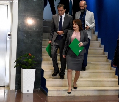 Deklarata e Krimeve të Rënda në formatin e kryetares, inferiore e qesharake