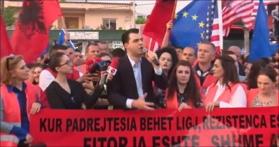 Projekti i Unazës së Re/ Basha takim me banorët e Astirit