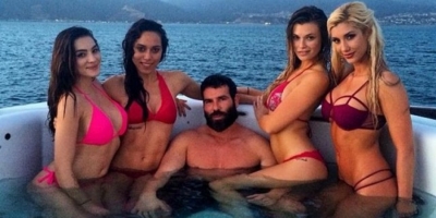 Mbreti i Instagramit Dan Bilzerian fans i këngëtarit shqiptar