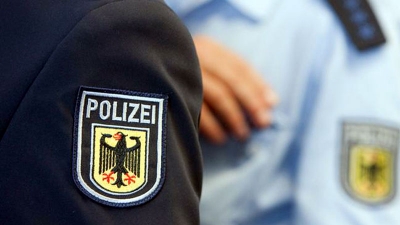 Përshëndetën si nazistët, pezullohen dy policë gjermanë