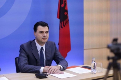 Basha ‘skanon’ situatën ekonomike: 100 mijë shqiptarë kanë humbur punën dhe 32 mijë biznese janë mbyllur. Vendi ka nevojë për ndryshim, për frymëmarrje dhe model të ri ekonomik