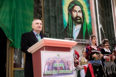 Meta uron Sulltan Novruzin: Festimet le të kthehen në lutje drejt Zotit për shëndetin e çdo anëtari të familjes dhe gjithë shqiptarëve!