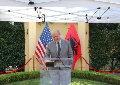 Ambasada e SHBA në Tiranë pret të ngarkuarin e ri me punë, David Wisner