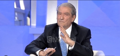 Projekt për qendër tregtare tek Teatri, Berisha i përgjigjet Ramës