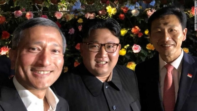 Kim Jong Un nxjerr selfin e parë nga Singapori