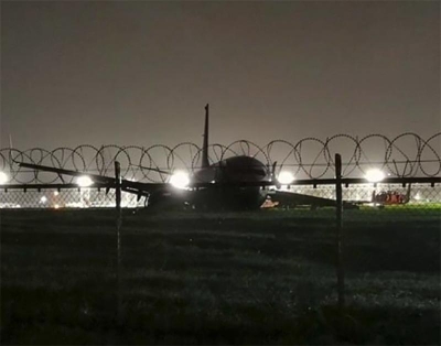 Avioni kinez rrëzohet në pistën e aeroportit Manila në Filipine