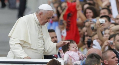 Papa Françesku pret të hënën Presidentin shqiptar Ilir Meta