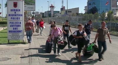 Greqia dëbon brenda 7 muajve mijëra shqiptarë